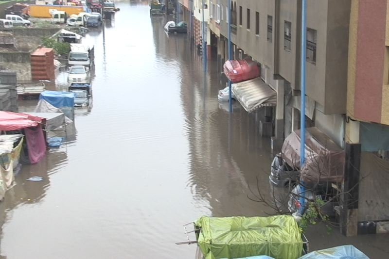 اعمارة يرمى كرة فيضانات البيضاء إلى “الداخلية” .. و”بيجيدي” يتهم “لديك”