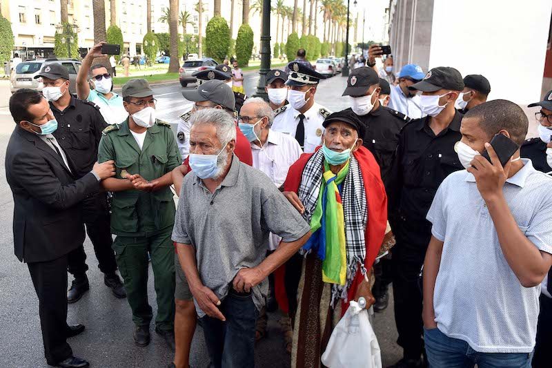 الاحتجاجات في عام “كورونا” .. تأرجحٌ بين خطر الجائحة ومنع السّلطات