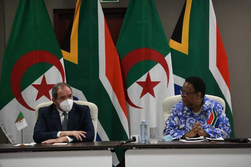الجزائر تعزز التحالف مع جنوب إفريقيا في معاداة قضية الصحراء المغربية