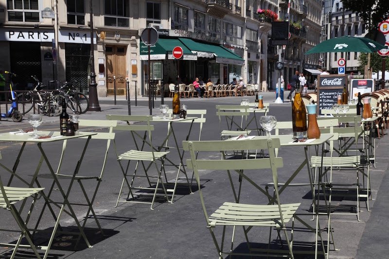 الحالة الوبائية تدفع فرنسا نحو حجر صحي جديد