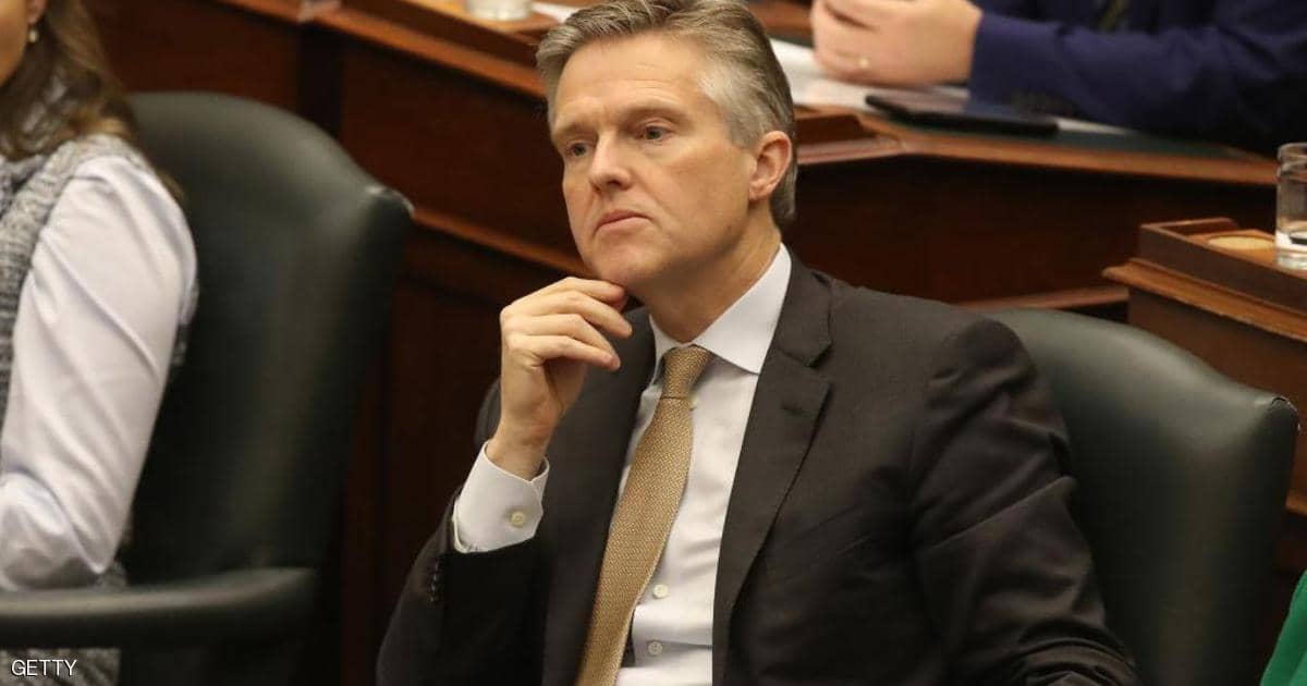 “الرحلة الغبية” تطيح وزيرا كنديا من منصبه