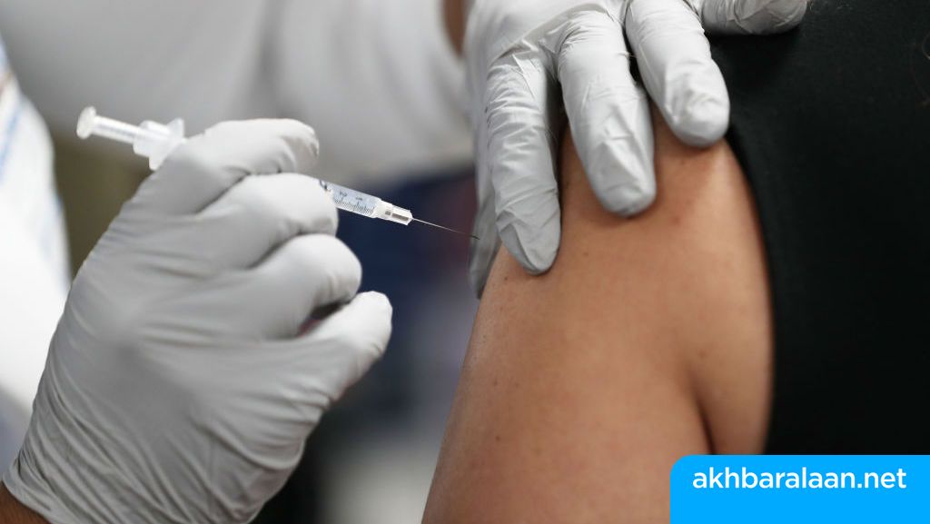 المتعافون من كورونا.. هل هم بحاجة إلى اللقاح فعلاً؟