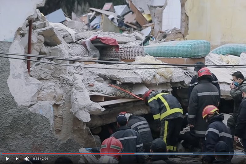 انهيار بناية في الدار البيضاء