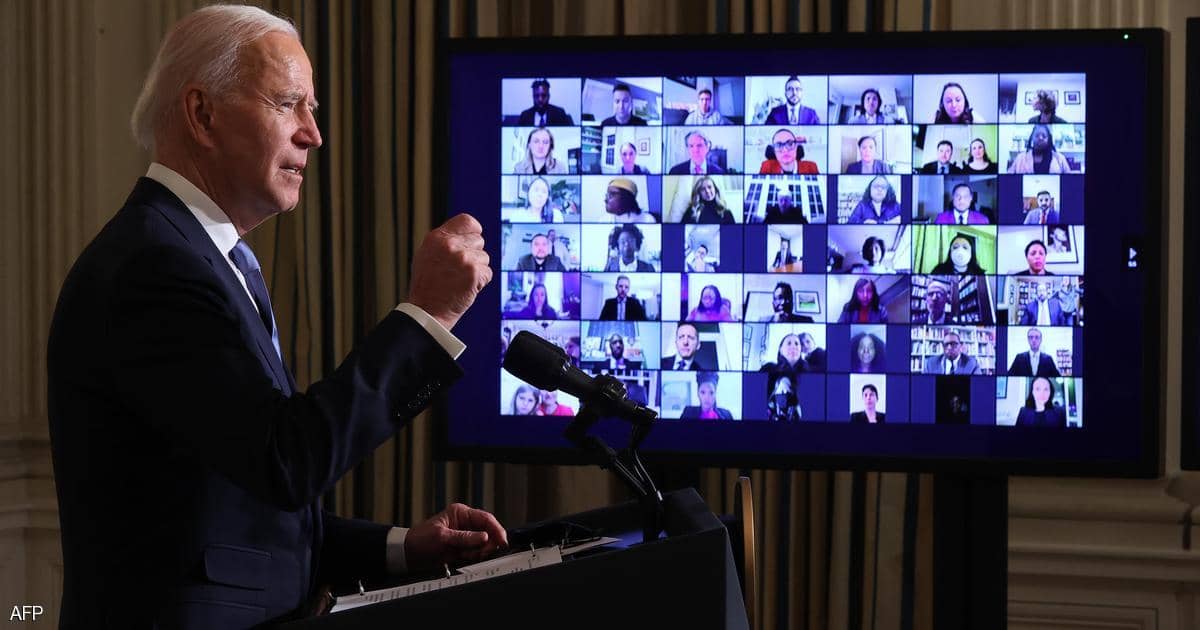 بايدن يعلن بداية عهد جديد.. ويحذر “أعضاء إدارته”