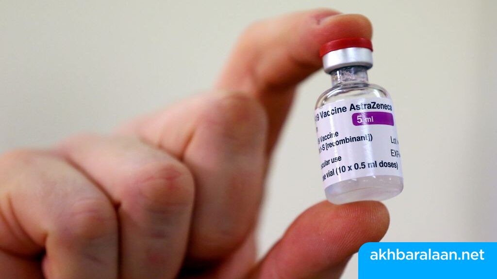 بريطانيا تبدأ باستخدام لقاح أسترازينيكا-أكسفورد