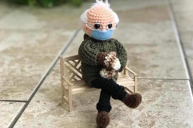 بيع دمية “بيرني ساندرز” بأكثر من 20 ألف دولار