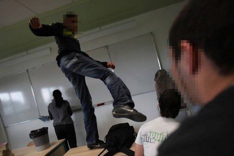 تربوي: هذه أسباب تزايد مظاهر العنف ضد الأساتذة