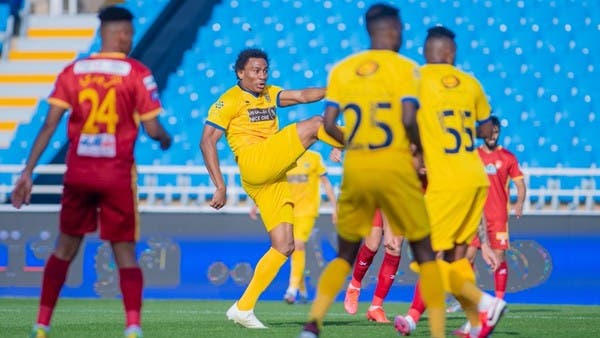 توامبا يقود التعاون للفوز على ضمك