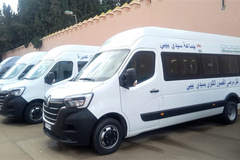 توزيع سيارات ذات نفع اجتماعي في إقليم اشتوكة