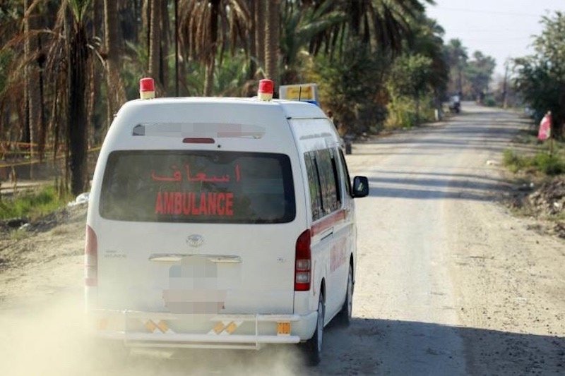 جماعة تطالب بدفع المال لاستخدام سيارة إسعاف