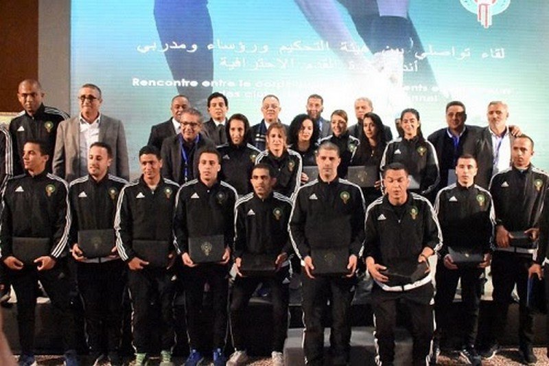 حكام كرة القدم يتوجسون من التقشف في البطولة