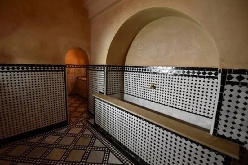 حمامات المحمدية تعود اليوم إلى العمل من جديد