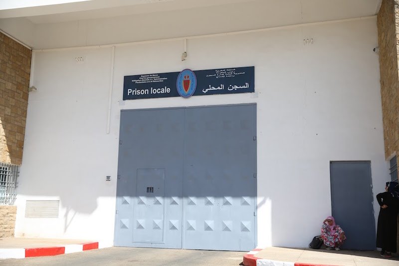 “سجن طنجة 2” يرحل معتقلي “أحداث الحسيمة”
