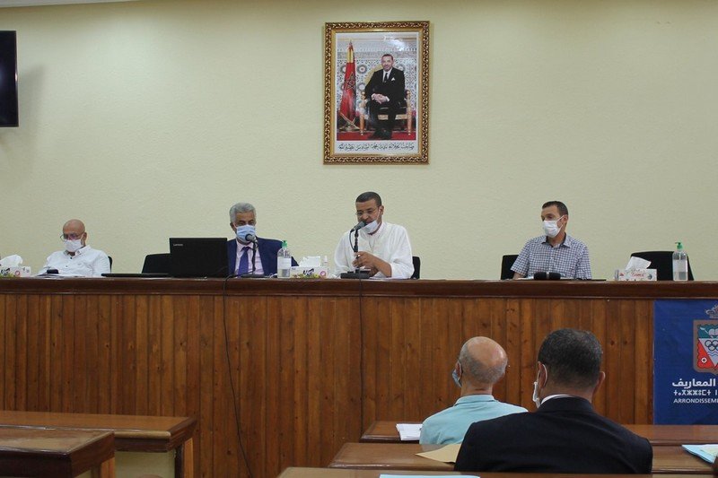 عمارة سكنية تجلب انتقادات لمسؤولين في البيضاء