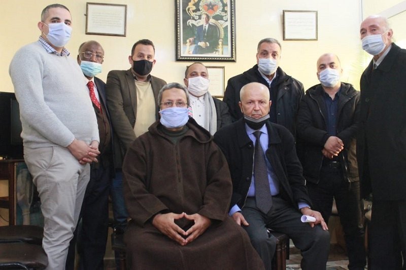 فاعلون ينادون بتنظيم مهنة وكيل الأعمال القانونية