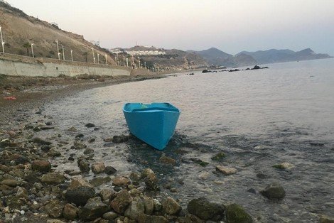 فتاة تتصدر عصابة للتهجير السري بمدينة طنجة‎