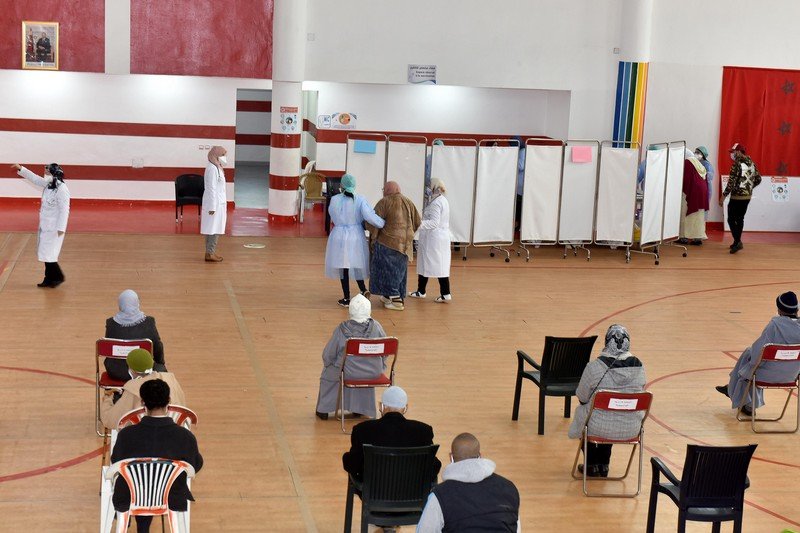 هل يتم تخفيف الإجراءات الاحترازية مع بدء حملة التلقيح ضد “كورونا”؟