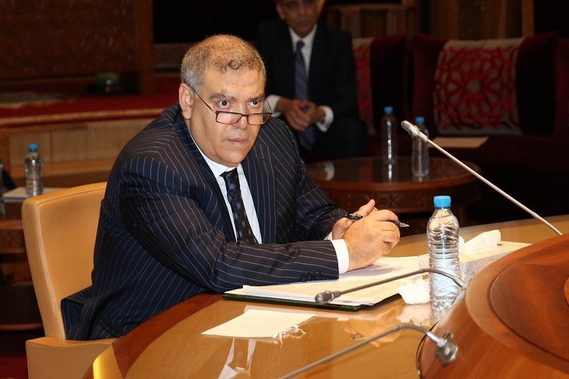 وزير الداخلية يذكّر الجماعات بـ”عقلنة تدبير النفقات”