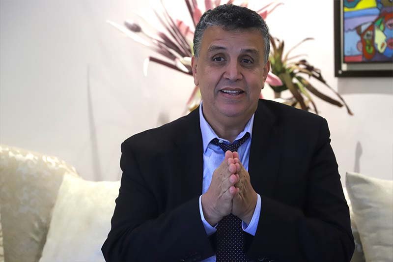 وهبي وكعكة المستشارين