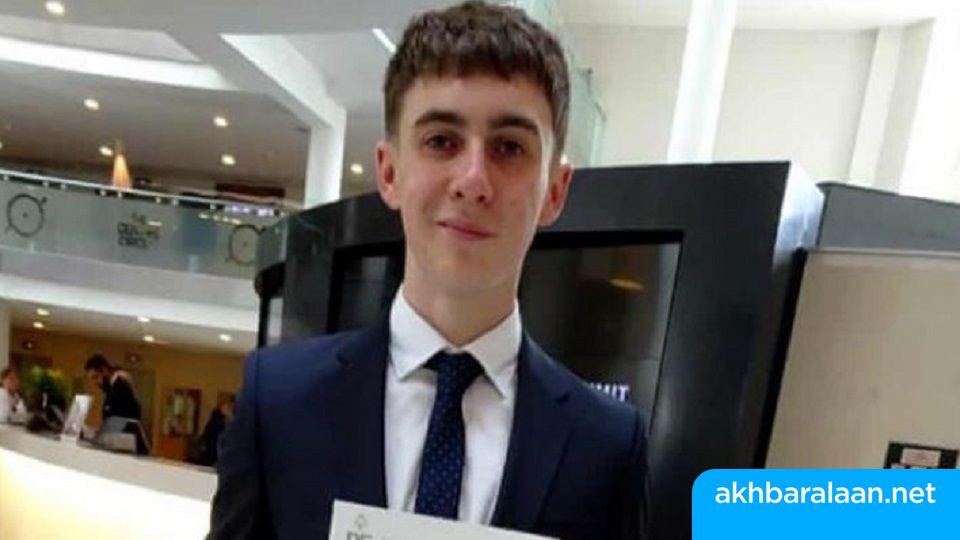 أصيب بكورونا مرتين دون علمه.. شاب بريطاني يستيقظ بعد 10 أشهر من غيبوبة!