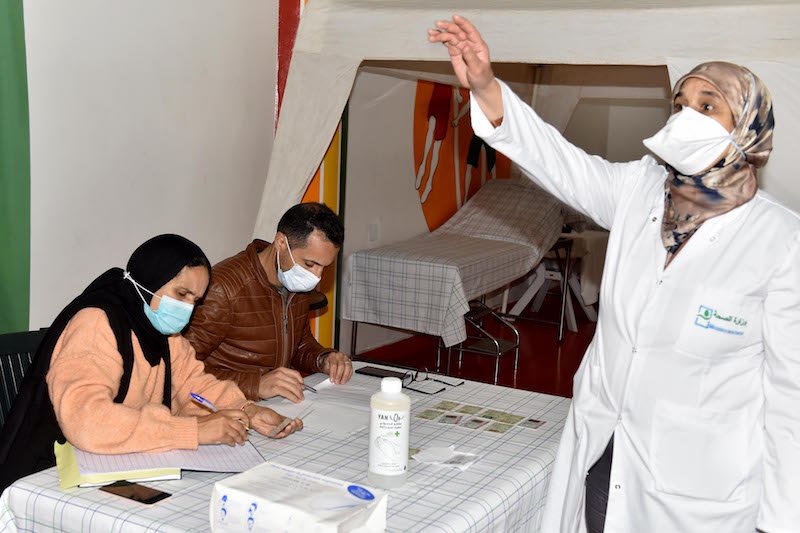 أولياء تلاميذ يرفضون استثناء أساتذة من حملة التلقيح