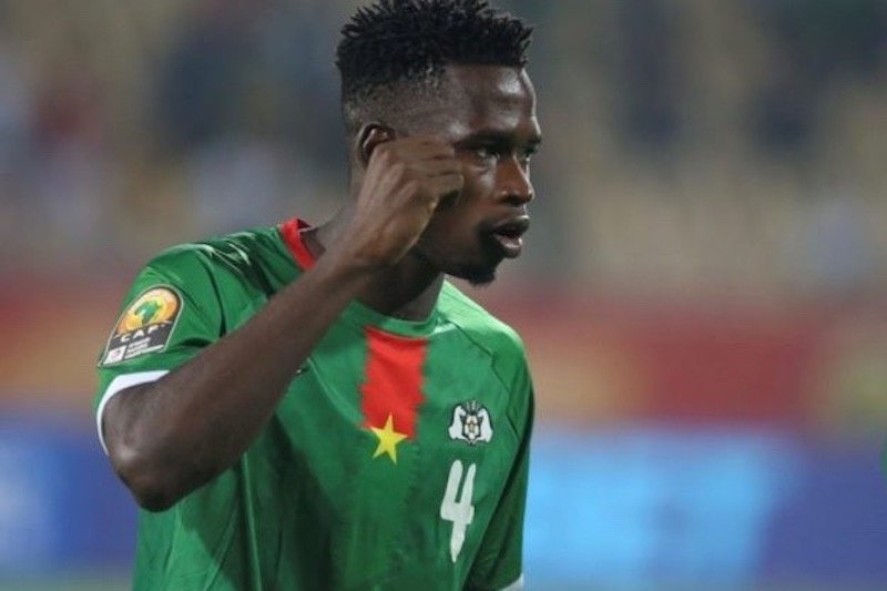 الرجاء البيضاوي يقترب من جلب مدافع بوركينابي