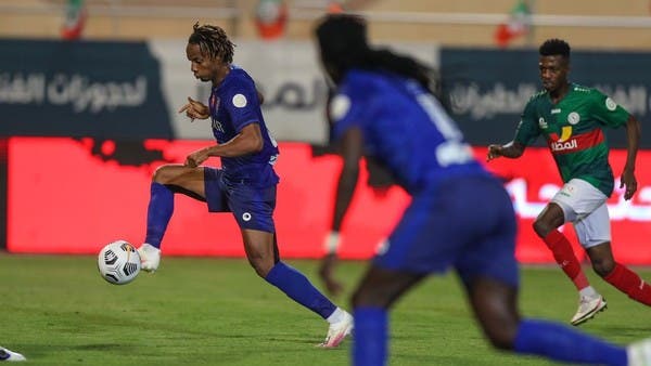 الهلال يواجه الاتفاق بطموح ملاحقة الشباب
