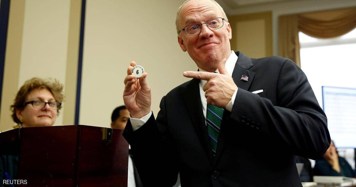 بعد طمأنته للجميع.. عضو في الكونغرس يتوفى جراء كورونا