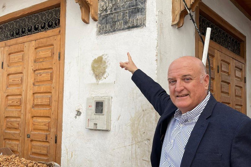 سفير إسرائيل يزور “الملاح” في العاصمة الرباط