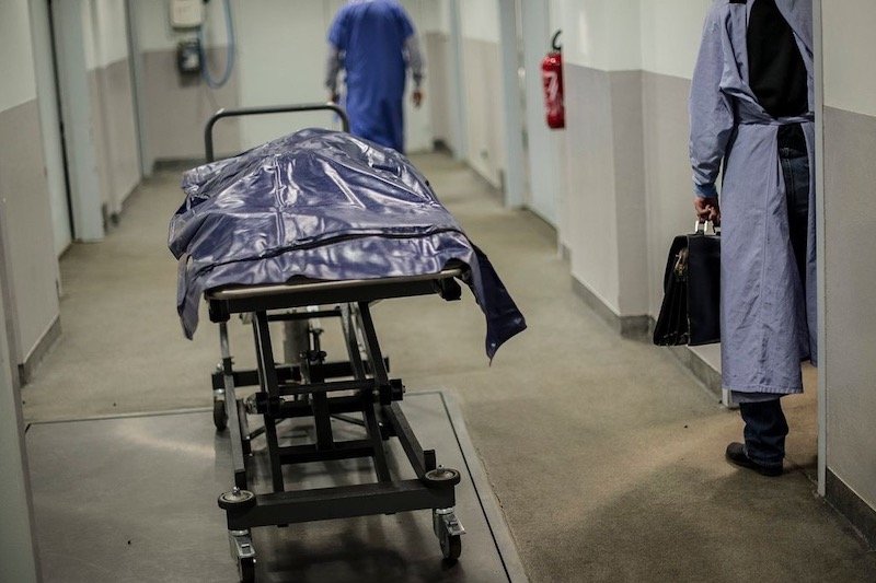 سقوط من أعلى بناية ينهي حياة ثلاثينية ببرشيد