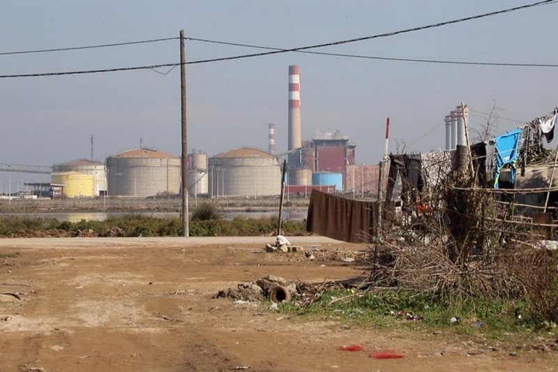 سكان ضواحي المحمدية يقاضون شركة للكيماويات