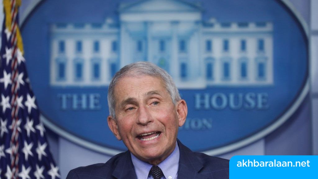 فاوتشي: التطعيم يحرم فيروس كورونا من تطوير نفسه