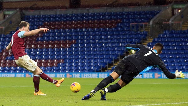 فولهام يفشل في الهروب من القاع ويتعادل مع بيرنلي