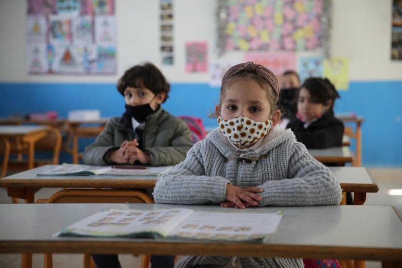 “فيدرالية أولياء التلاميذ” تنتقد حصيلة صيغة “تعليم التناوب” في المدارس