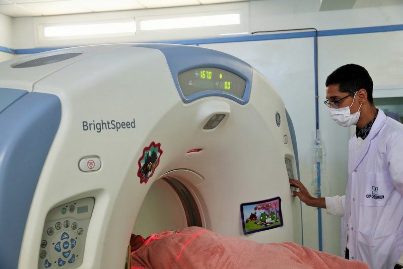 مستشفى طاطا يجري أول كشف بجهاز “سكانير”