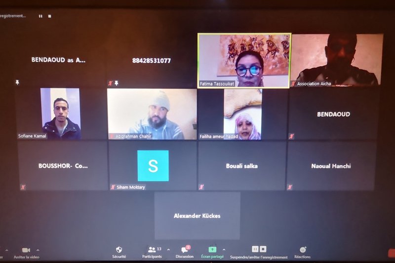 ندوة تناقش آليات حماية النساء خارج بيت الزوجية