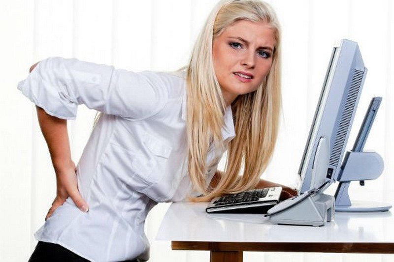 هذه وضعية الجلوس السليمة أثناء العمل المكتبي