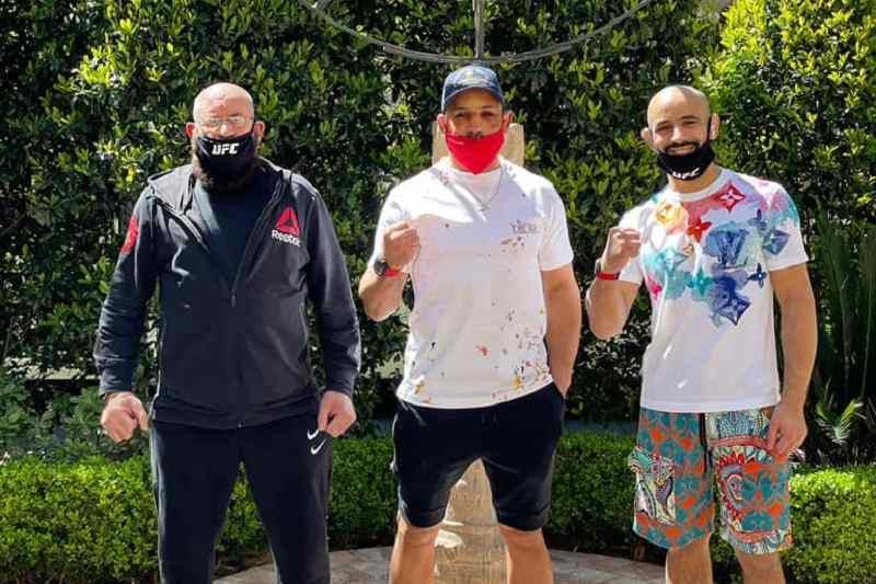 “أبو زعيتر” يشكر الملك بعد مواجهة الكندي باريو