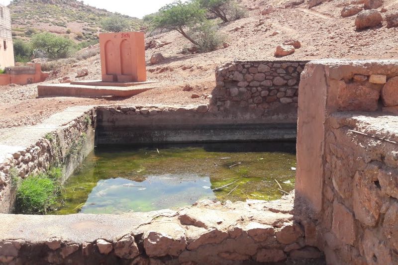 أسر من “أرفالة” تنشد الإسراع بالربط بالماء الشروب