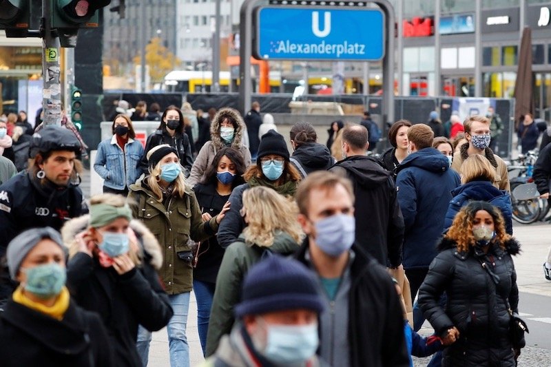 أطباء يوصون بـ”حجر صحي شامل” وفوريّ بألمانيا