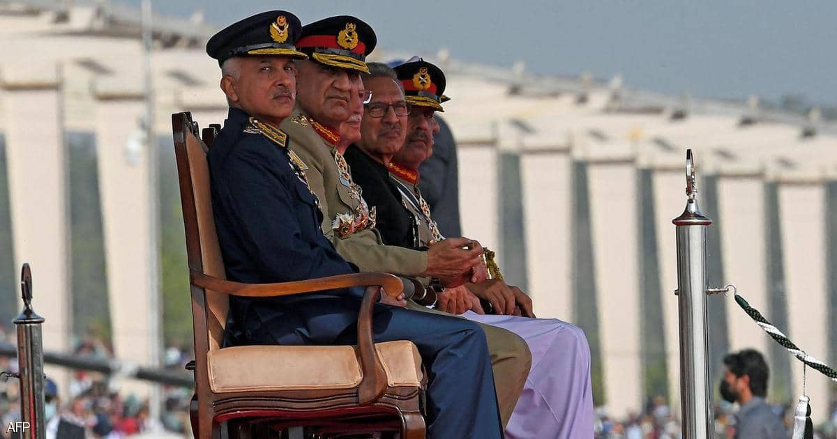 إصابة الرئيس الباكستاني ووزير الدفاع بفيروس كورونا