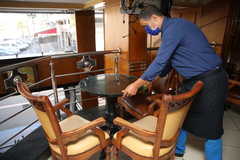 التدبير الحكومي للوضع الوبائي يجر المطاعم والمقاهي إلى إضراب وطني