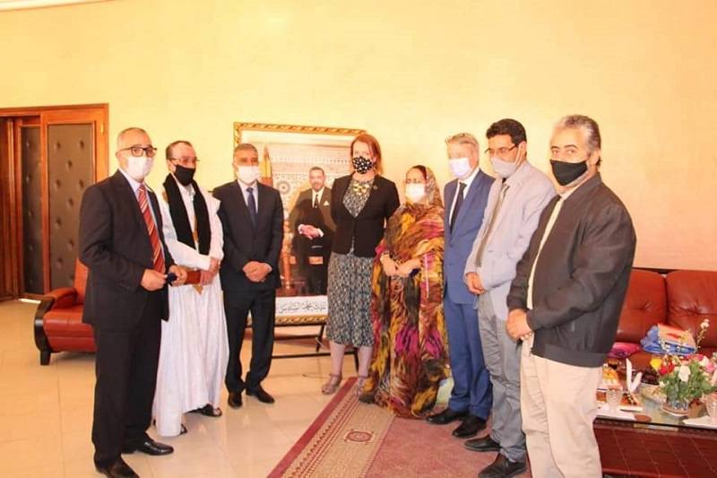 السفيرة الكندية تتوجه إلى بوابة الصحراء المغربية