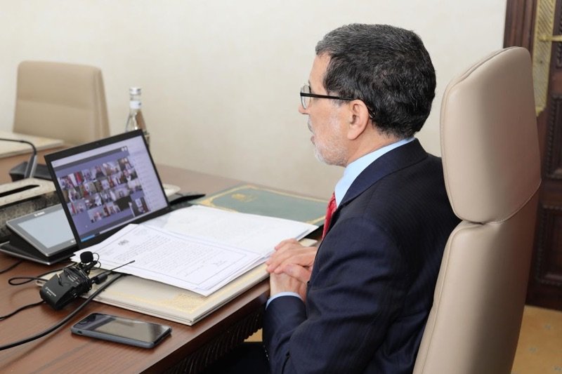 العثماني يحذر من “الأخبار الزائفة” ويدعو المغاربة إلى التحلي بالصبر