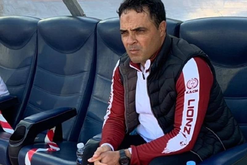 الكوكب المراكشي ينفصل رسميا عن المدرب الكيسر