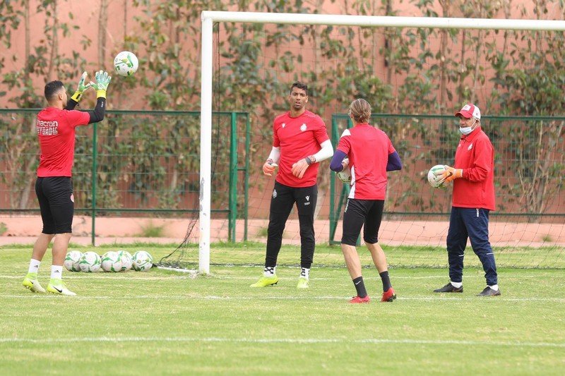 الوداد يُخضِع اللاعبين لفحوصات “فيروس كورونا”