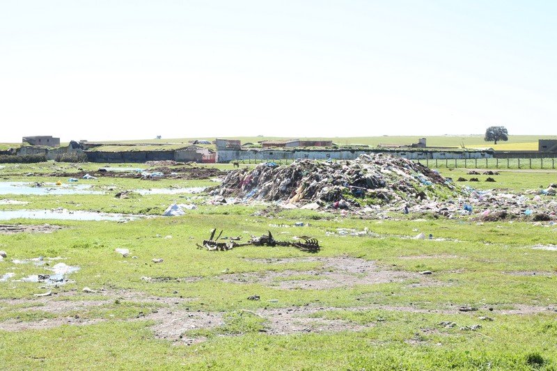 انبعاثات مطرح النفايات نواحي تزنيت تستدعي تدابير عاجلة لجبر الأضرار