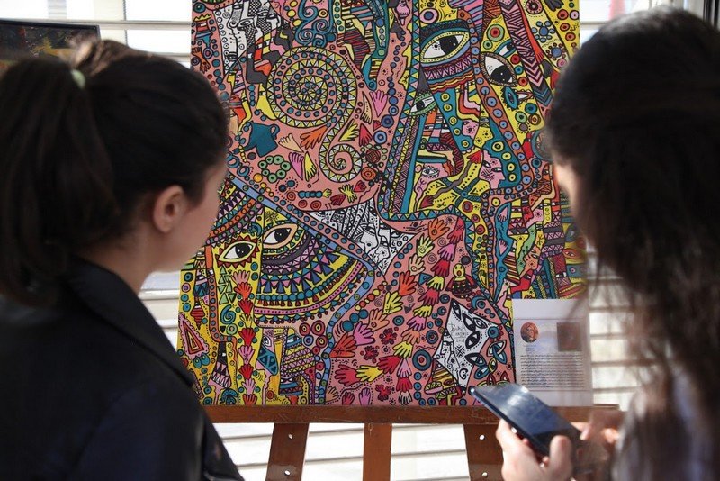 باحثون يقتفون حدود العلاقة بين المثقف والسياسي في المجتمع المغرب‬ي