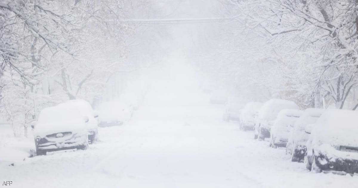 بالصور.. عاصفة ثلجية عاتية تضرب الغرب الأميركي
