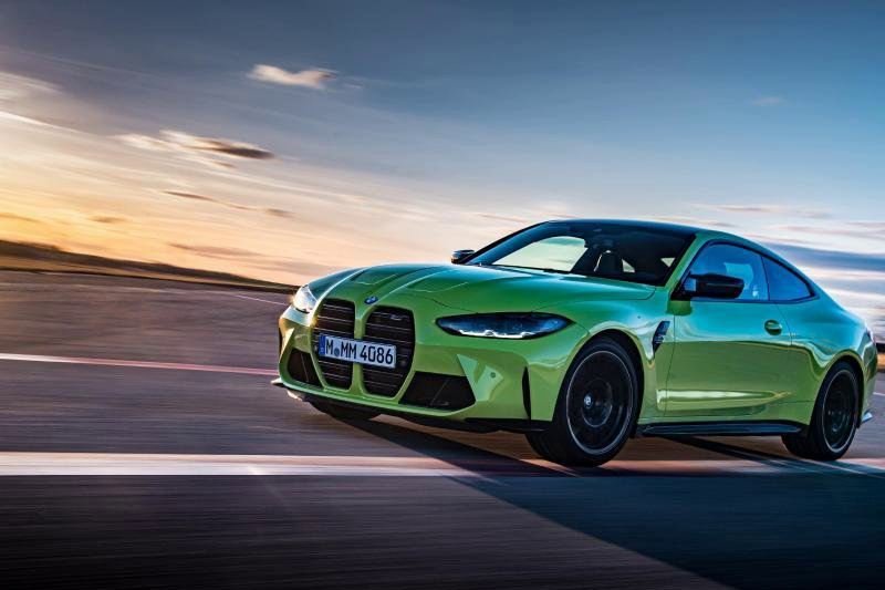 “بي إم دبليو” تطلق نسخ M3 وM4 الجديدة